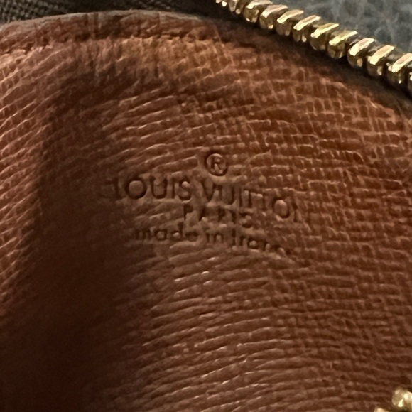 LV Egg Key Chain - Picture 2 of 5